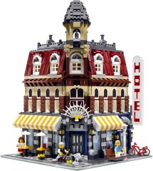 LEGO Creator Expert 10182 Cafe Corner
