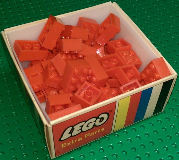 Конструктор LEGO (ЛЕГО) Samsonite 051 Assorted basic bricks - Red