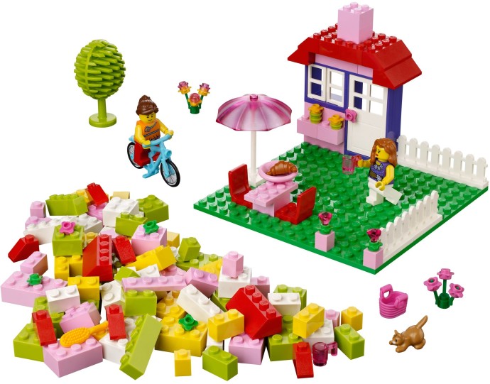 Конструктор LEGO (ЛЕГО) Bricks and More 10660 Pink Suitcase
