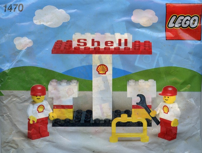 Конструктор LEGO (ЛЕГО) Town 1470 Petrol Pumps and Garage Staff