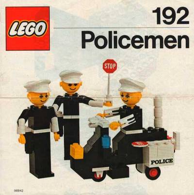 Конструктор LEGO (ЛЕГО) Building Set with People 192 Policemen