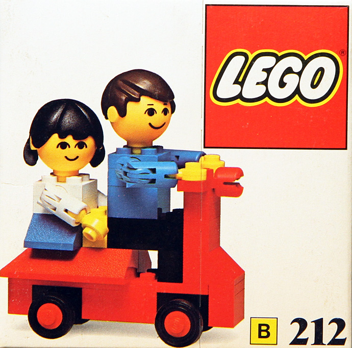 Конструктор LEGO (ЛЕГО) Building Set with People 212 Scooter