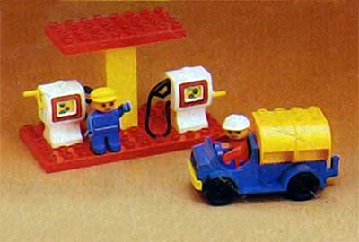 Конструктор LEGO (ЛЕГО) Duplo 2639 Petrol Station