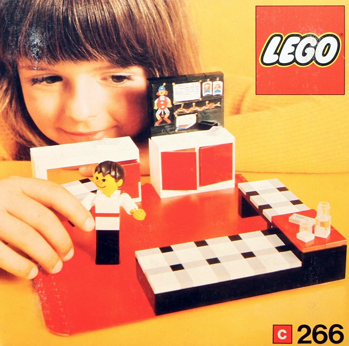Конструктор LEGO (ЛЕГО) Homemaker 266 Children's room