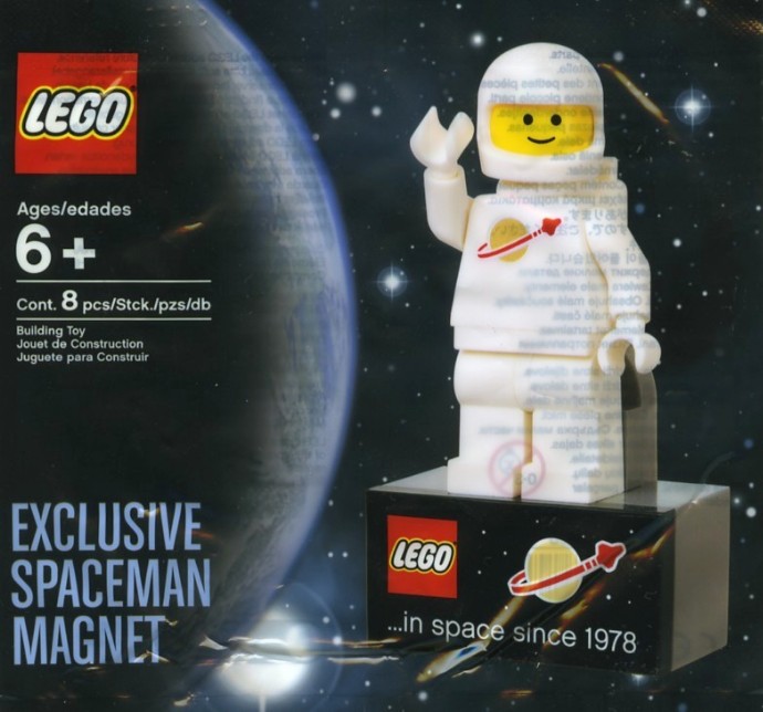 Конструктор LEGO (ЛЕГО) Gear 2855028 Exclusive Spaceman Magnet