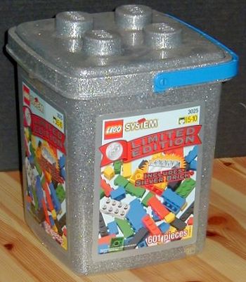 Конструктор LEGO (ЛЕГО) Basic 3025 Limited Edition Silver Brick Bucket