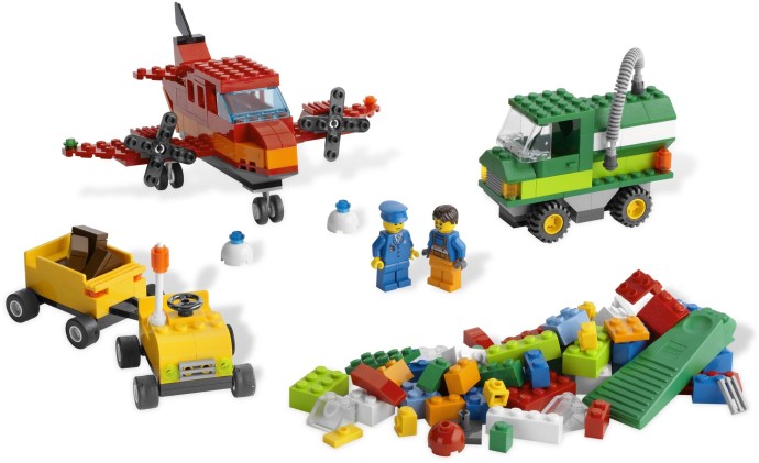 Конструктор LEGO (ЛЕГО) Bricks and More 5933 Airport Building Set