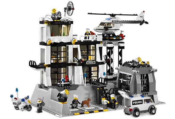 Конструктор LEGO (ЛЕГО) City 7237 Police Station