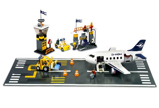 Конструктор LEGO (ЛЕГО) Duplo 7840 Airport Action Set