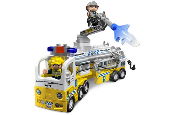 Конструктор LEGO (ЛЕГО) Duplo 7844 Airport Rescue Truck