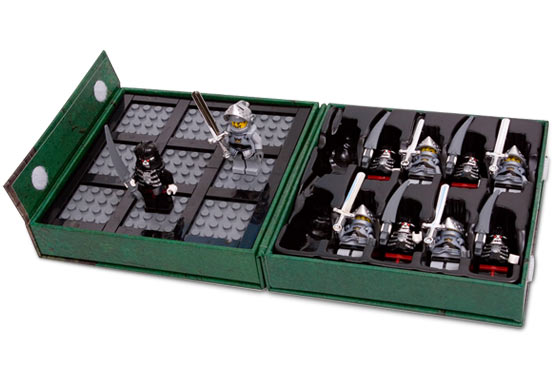 Конструктор LEGO (ЛЕГО) Gear 852132 Castle Tic Tac Toe