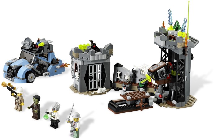 Конструктор LEGO (ЛЕГО) Monster Fighters 9466 The Crazy Scientist & His Monster