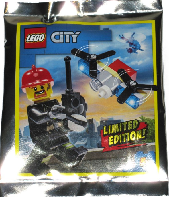 Конструктор LEGO (ЛЕГО) City 952002 Policeman and drone