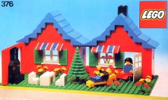 LEGO Town 376 House with Garden