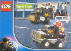 LEGO World City 7032 Police 4WD and Undercover Van