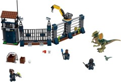 LEGO Мир Юрского Периода (Jurassic World) 75931 Dilophosaurus Outpost Attack