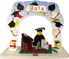 LEGO Miscellaneous 850935 Classic Minifigure Graduation Set