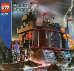LEGO Castle 8802 Dark Fortress Landing